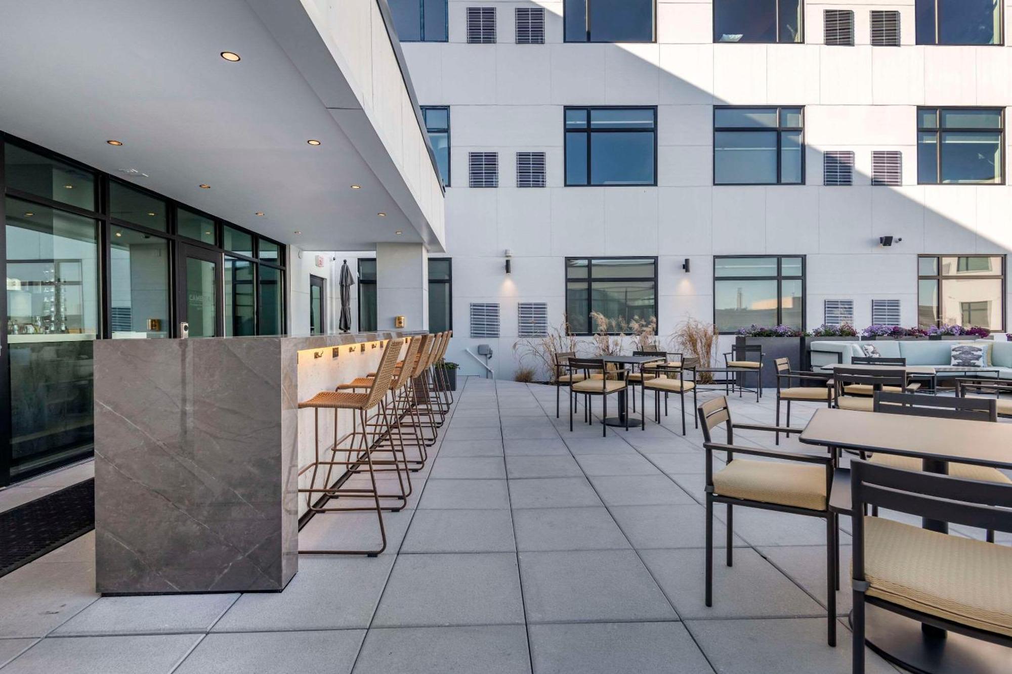 Cambria Hotel Portland Downtown Old Port ภายนอก รูปภาพ
