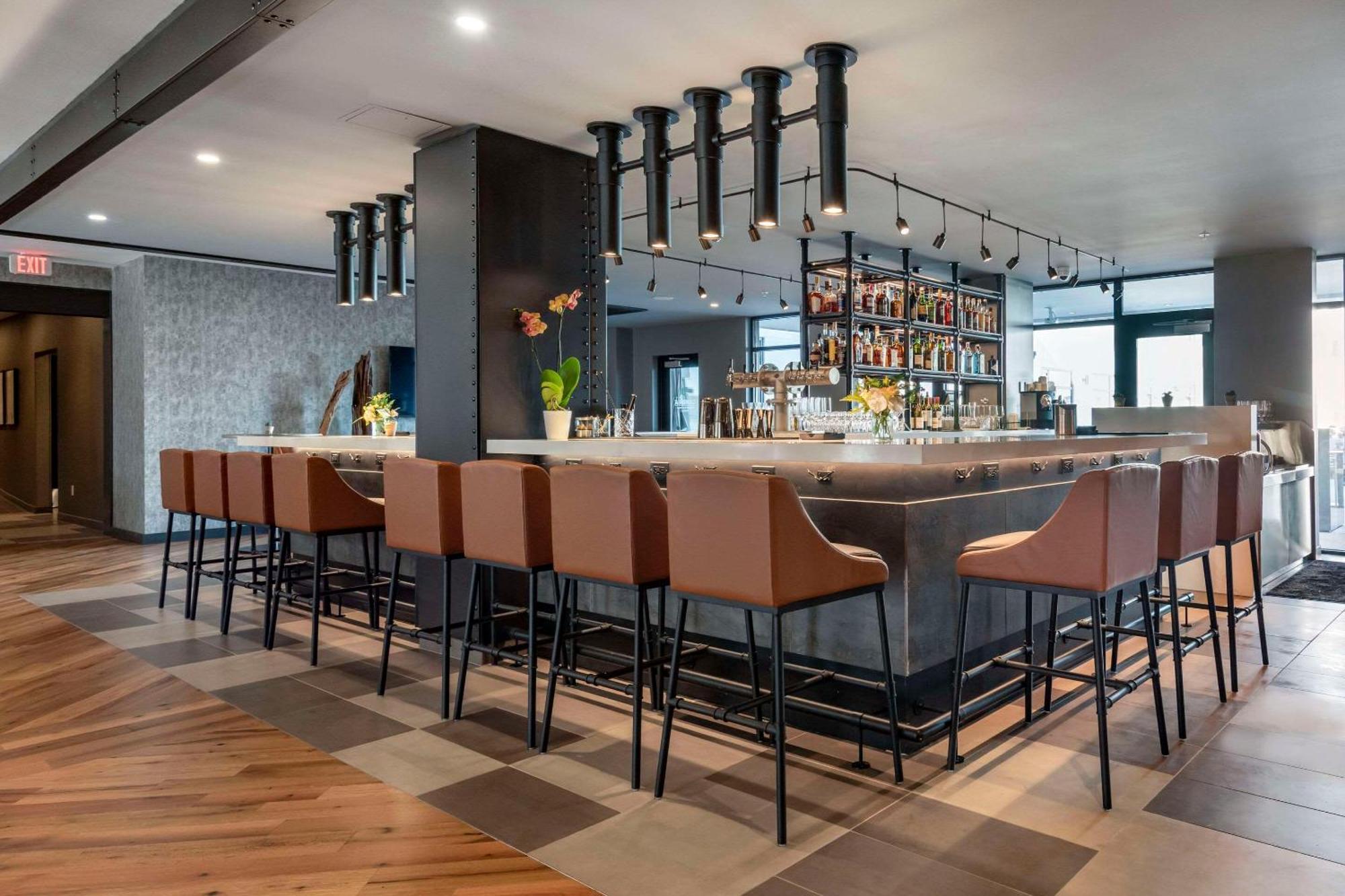 Cambria Hotel Portland Downtown Old Port ภายนอก รูปภาพ