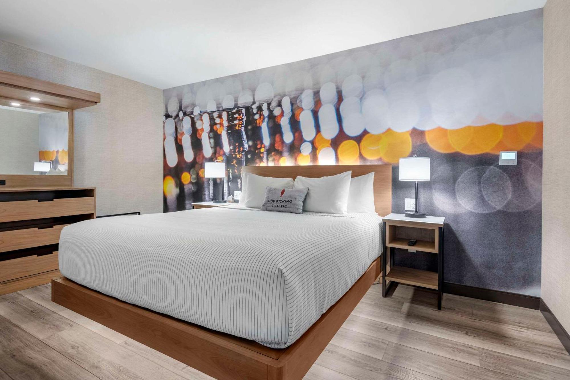 Cambria Hotel Portland Downtown Old Port ภายนอก รูปภาพ