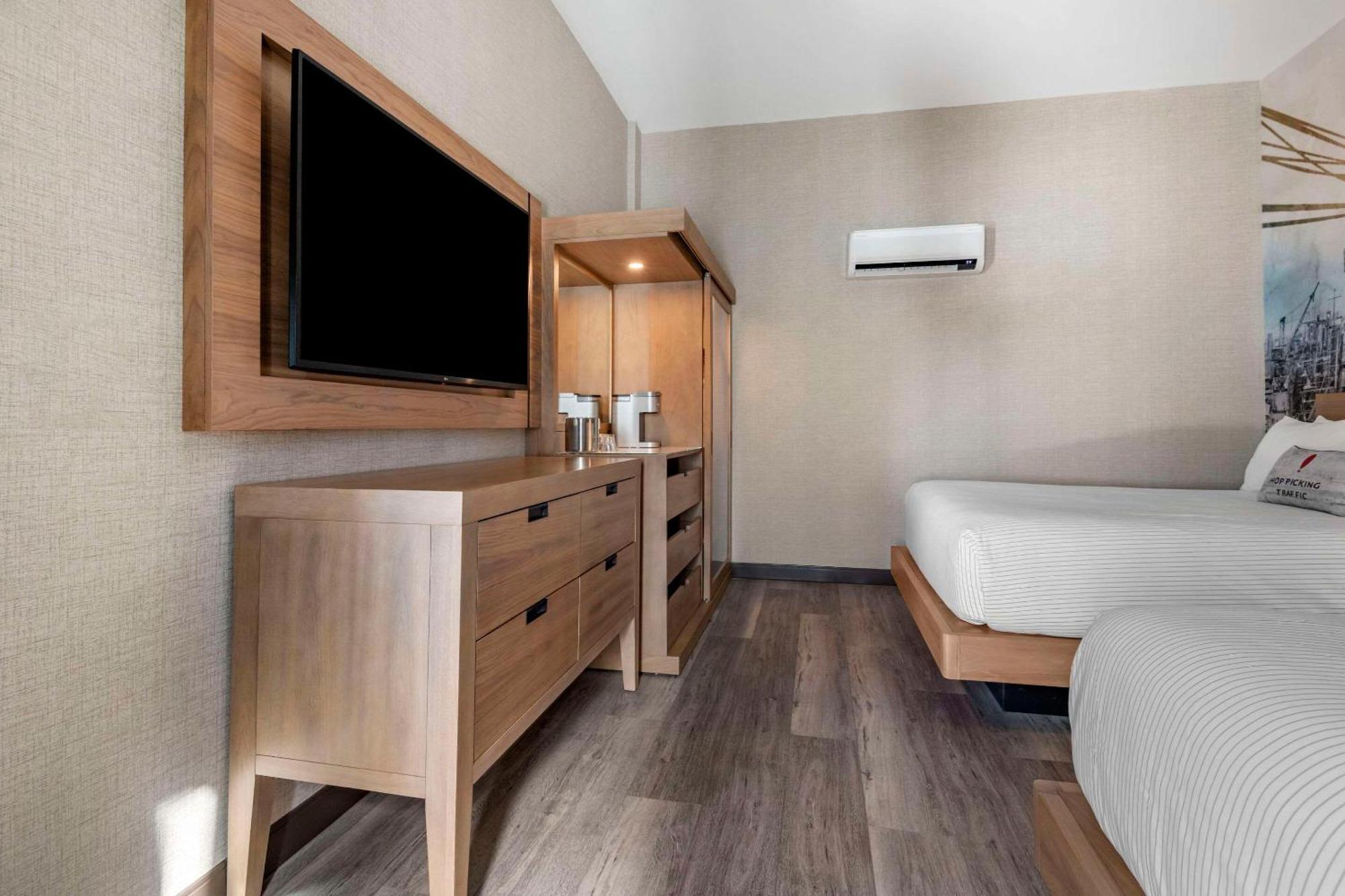Cambria Hotel Portland Downtown Old Port ภายนอก รูปภาพ